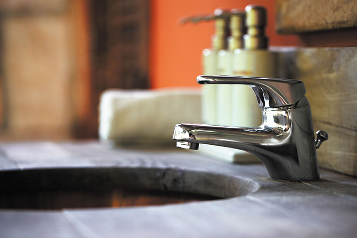 A2B Plumbers are able to fix any leaking taps you may have in Kingston Upon Thames. 